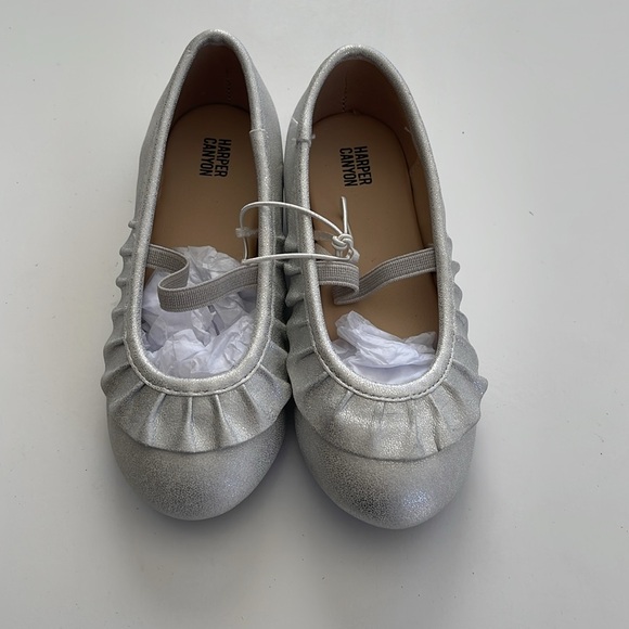 Harper Canyon NWT Silver Mary Jane toddler shoes - Picture 2 of 5